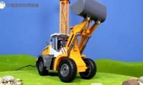 儿童挖机视频,小玩家操控挖机，体验工程乐趣